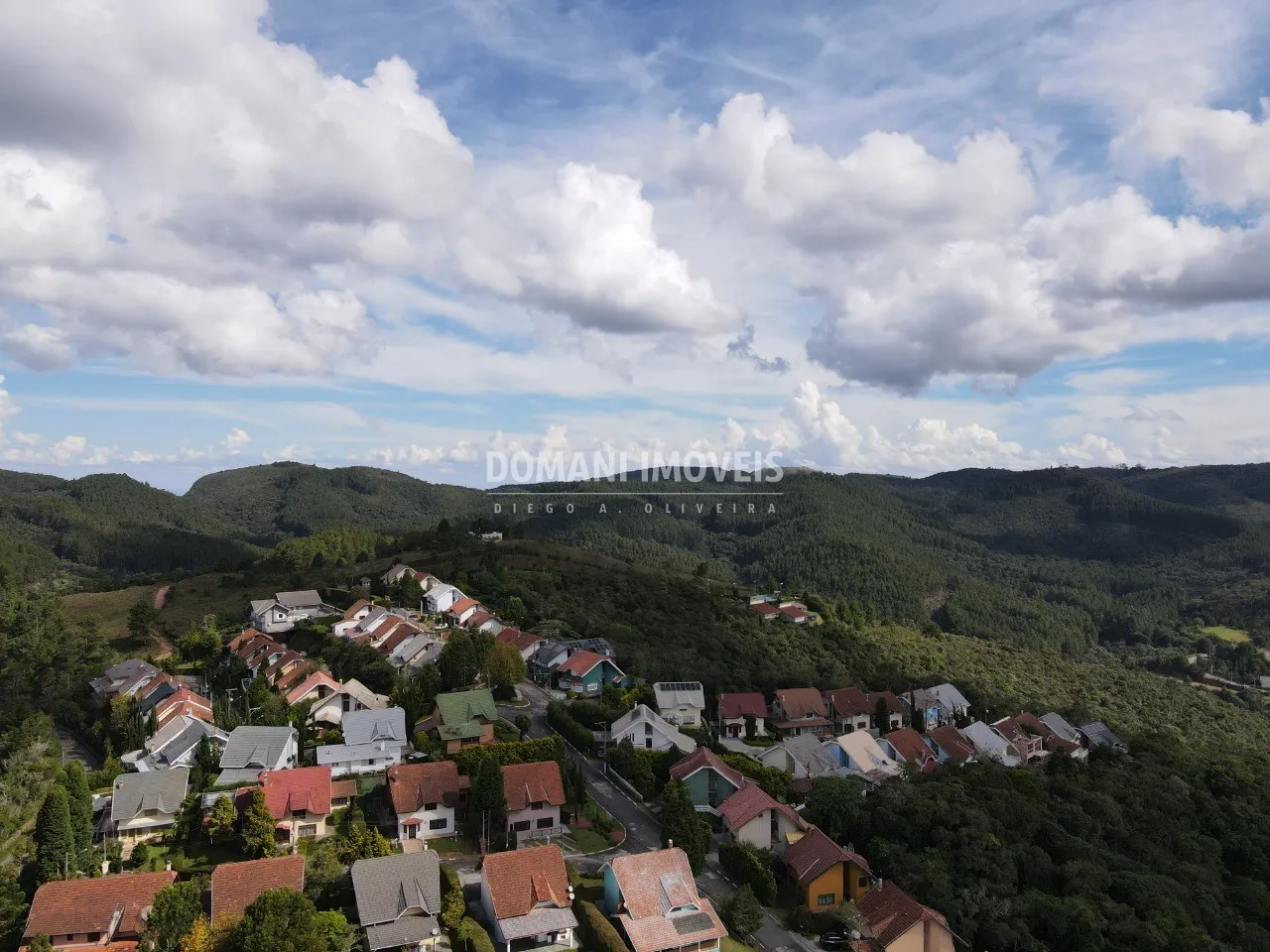 Casa à venda de 390 m² em Campos do Jordão, SP, Brasil