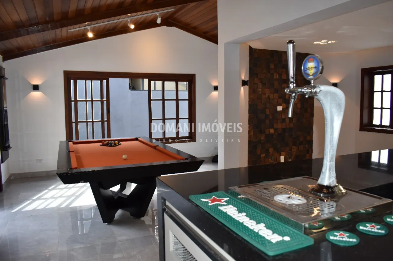 Casa à venda de 390 m² em Campos do Jordão, SP, Brasil