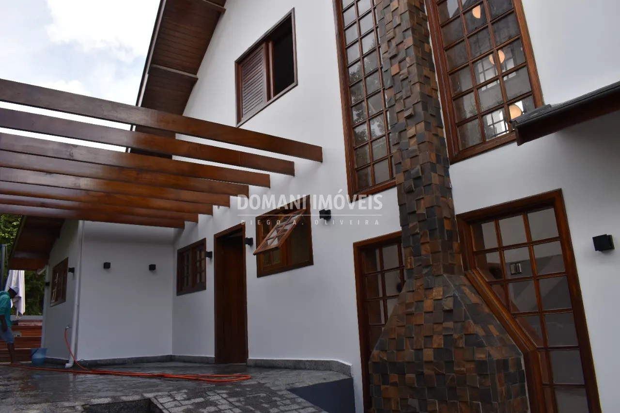 Casa à venda de 390 m² em Campos do Jordão, SP, Brasil