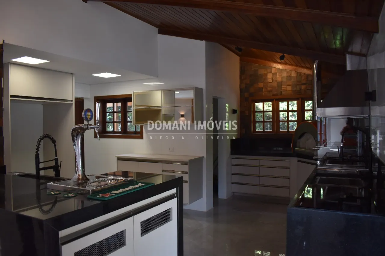 Casa à venda de 390 m² em Campos do Jordão, SP, Brasil