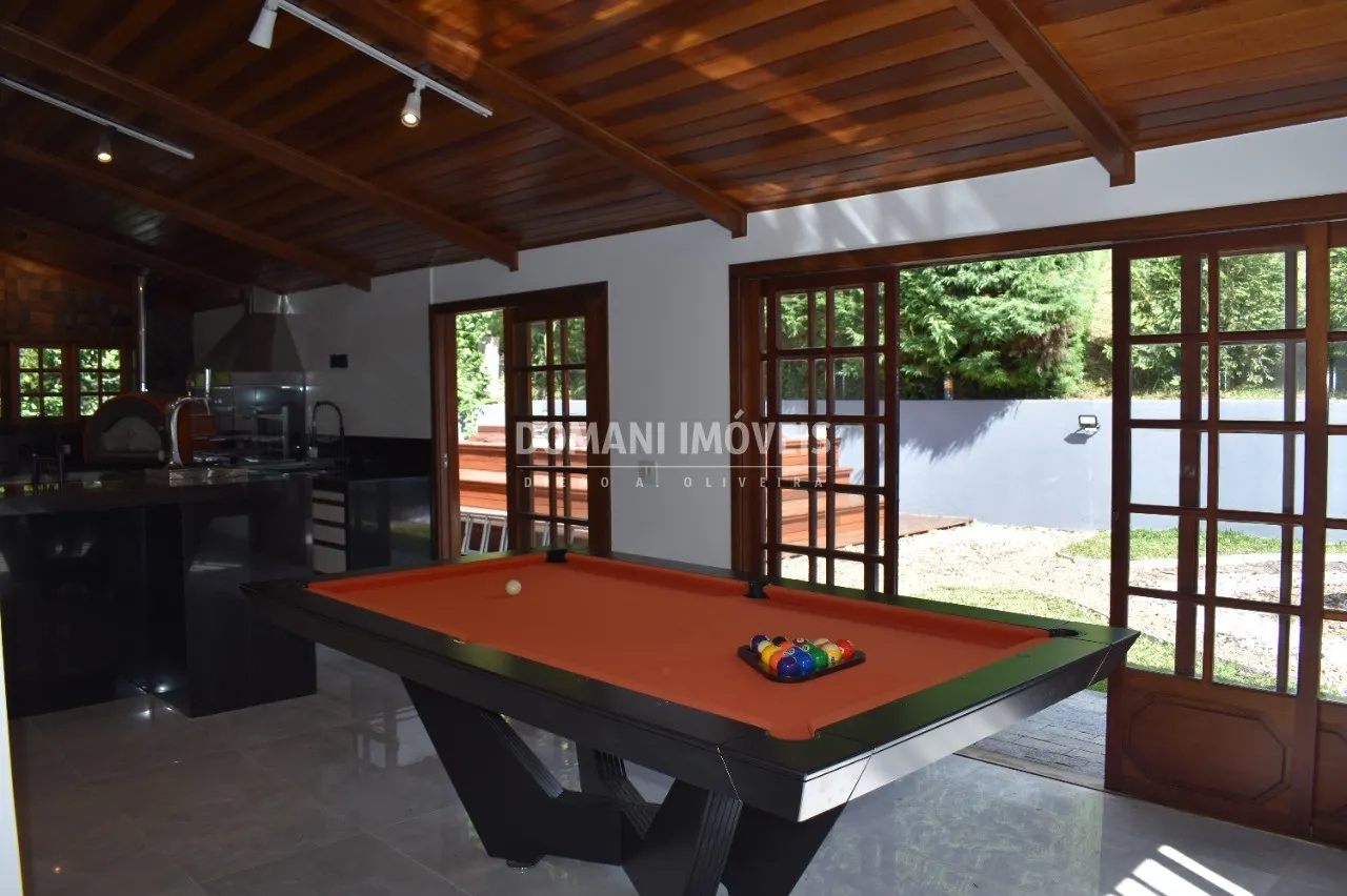 Casa à venda de 390 m² em Campos do Jordão, SP, Brasil