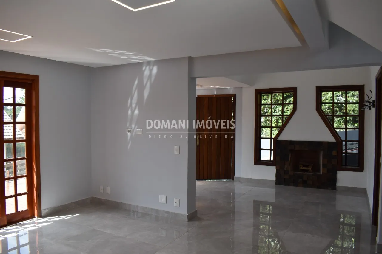 Casa à venda de 390 m² em Campos do Jordão, SP, Brasil