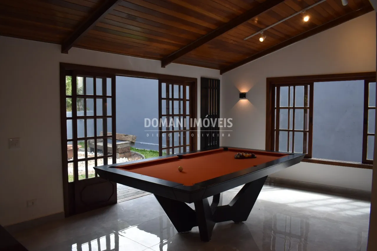Casa à venda de 390 m² em Campos do Jordão, SP, Brasil