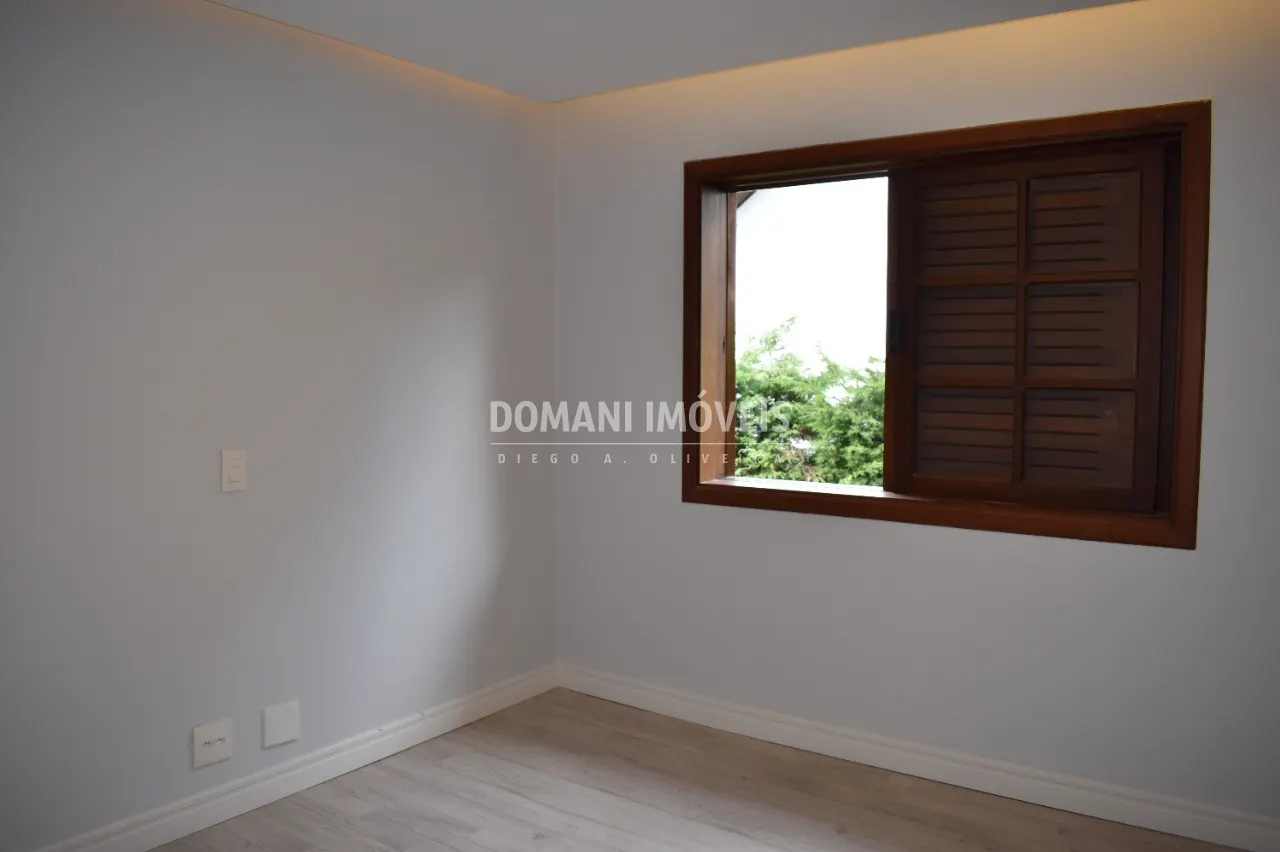 Casa à venda de 390 m² em Campos do Jordão, SP, Brasil
