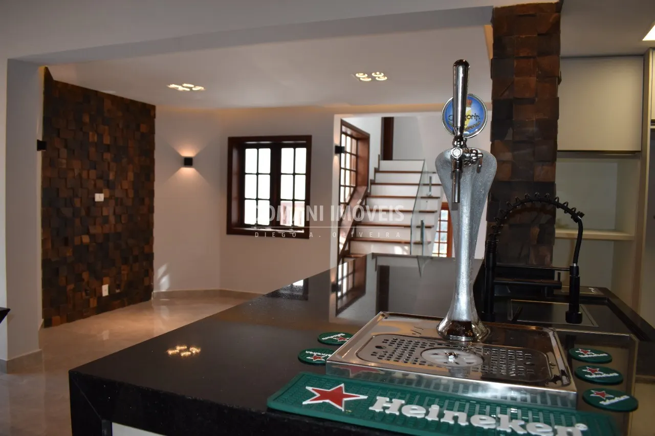 Casa à venda de 390 m² em Campos do Jordão, SP, Brasil