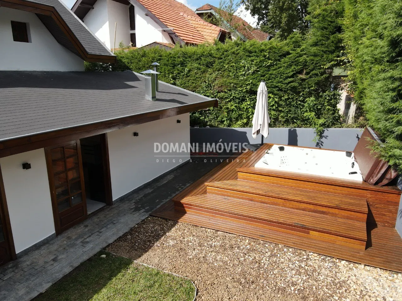 Casa à venda de 390 m² em Campos do Jordão, SP, Brasil