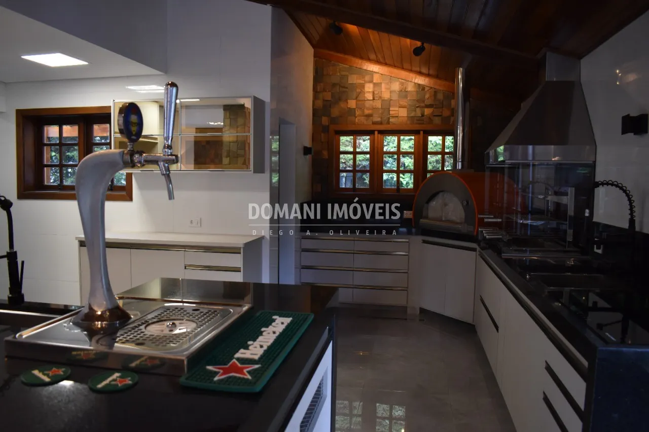 Casa à venda de 390 m² em Campos do Jordão, SP, Brasil