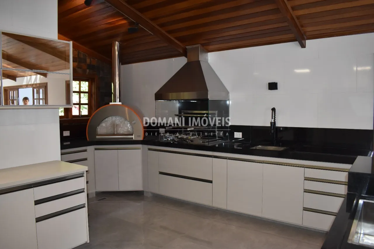 Casa à venda de 390 m² em Campos do Jordão, SP, Brasil