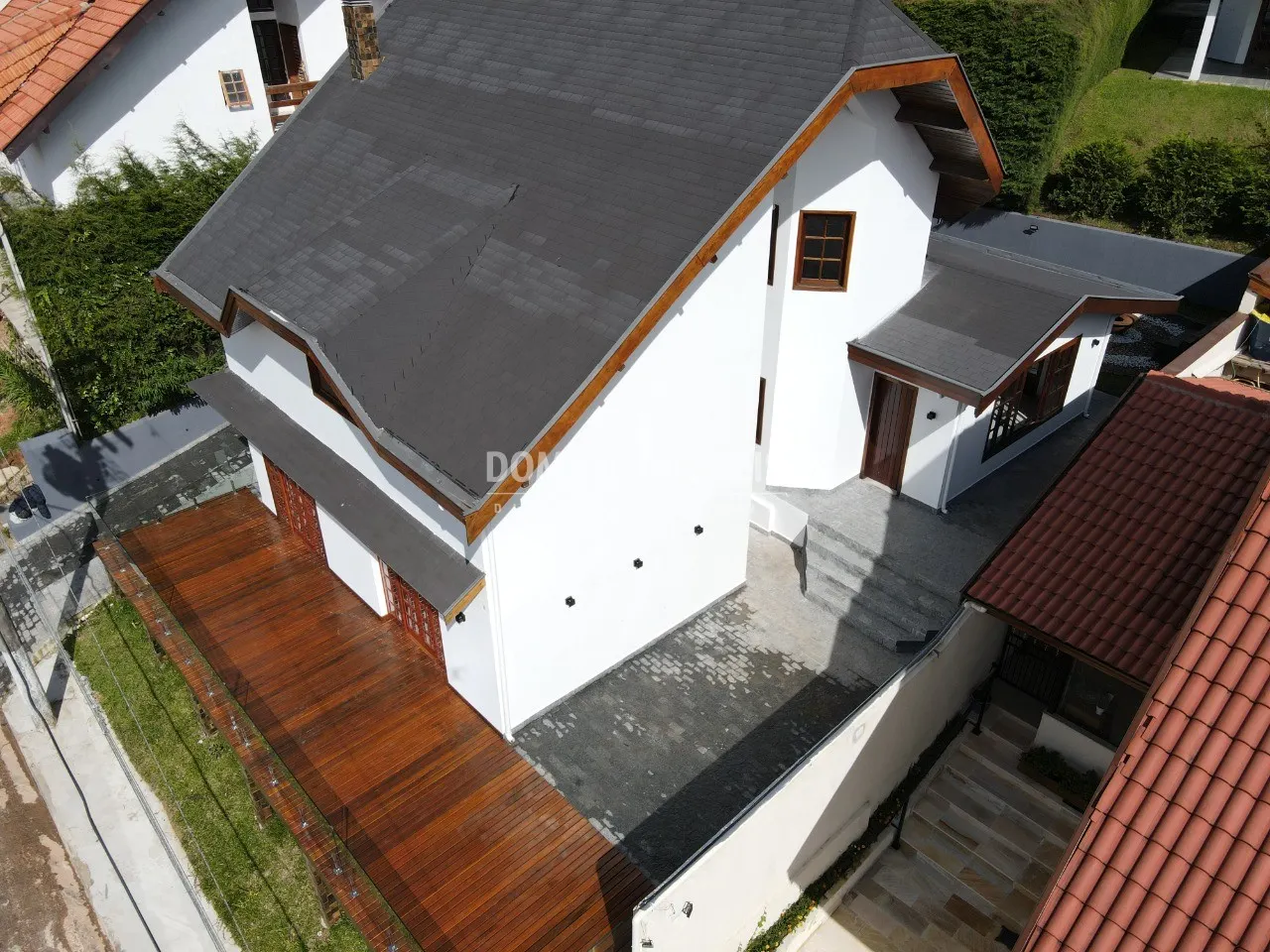 Casa à venda de 390 m² em Campos do Jordão, SP, Brasil