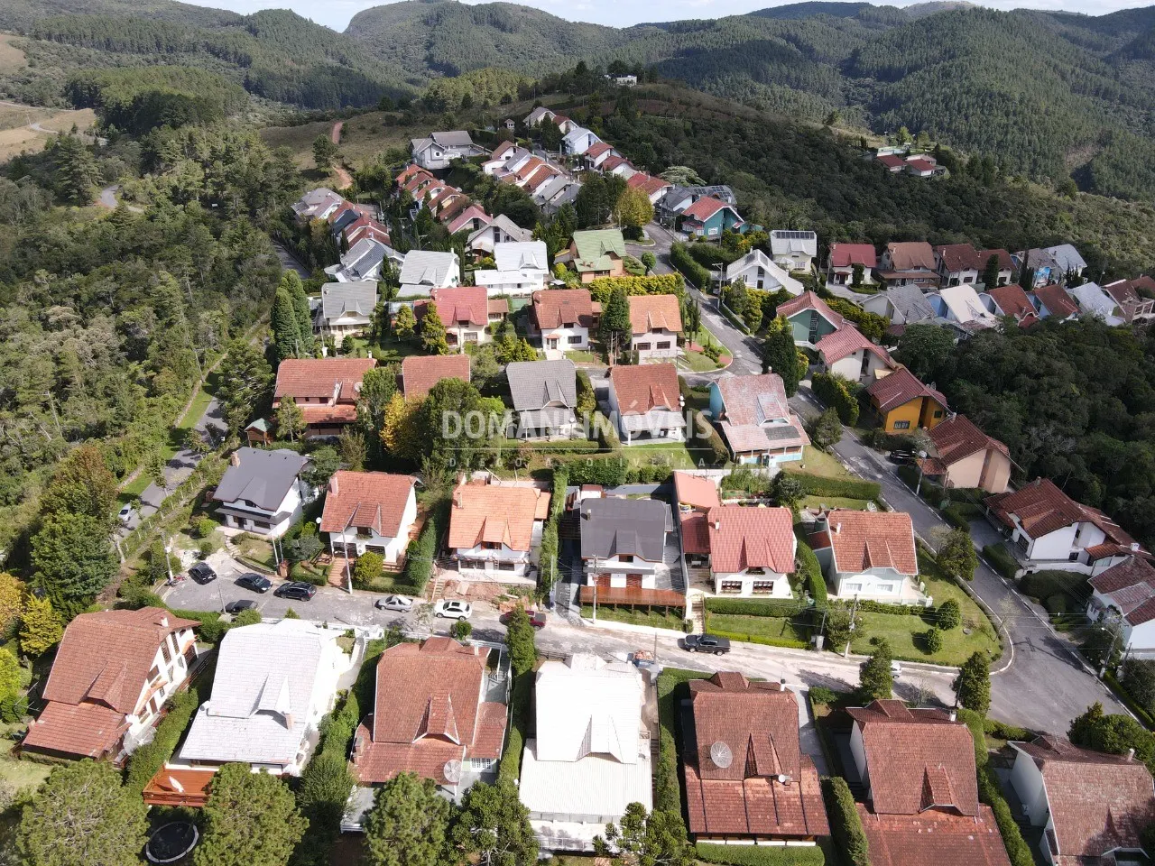 Casa à venda de 390 m² em Campos do Jordão, SP, Brasil