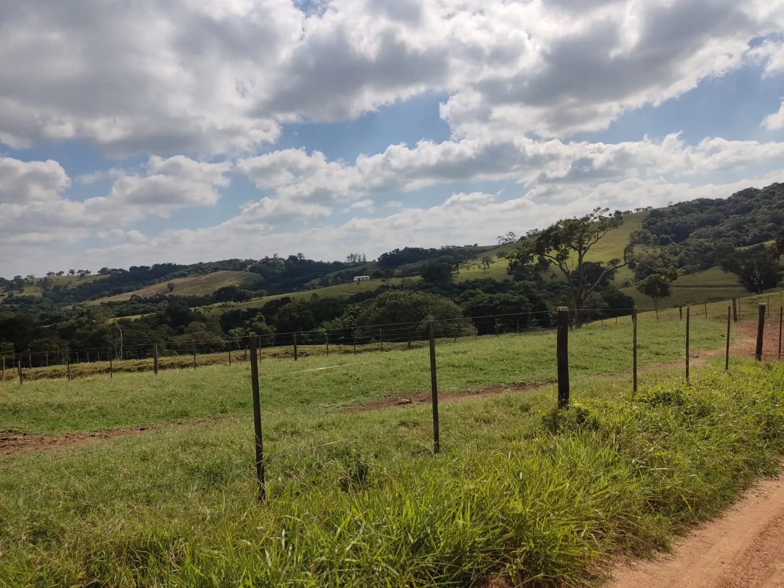 Fazenda à venda de 102 ha em Angatuba, SP, Brasil