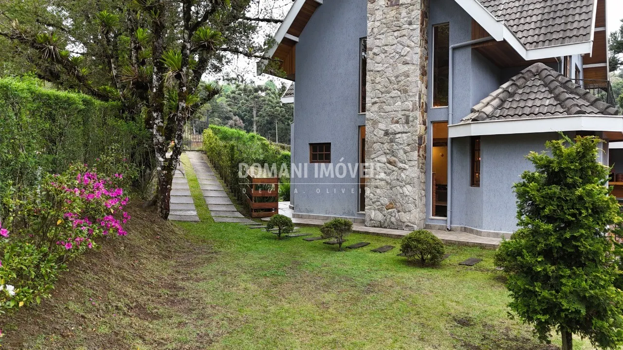 Casa à venda de 330 m² em Campos do Jordão, SP, Brasil