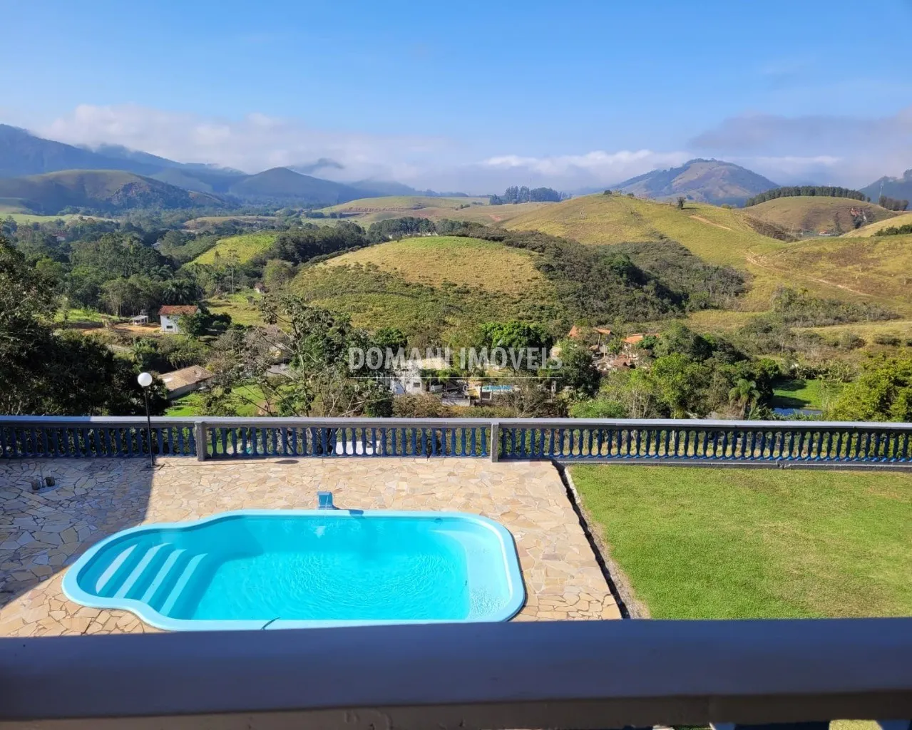 Casa à venda de 1.800 m² em Pindamonhangaba, SP, Brasil
