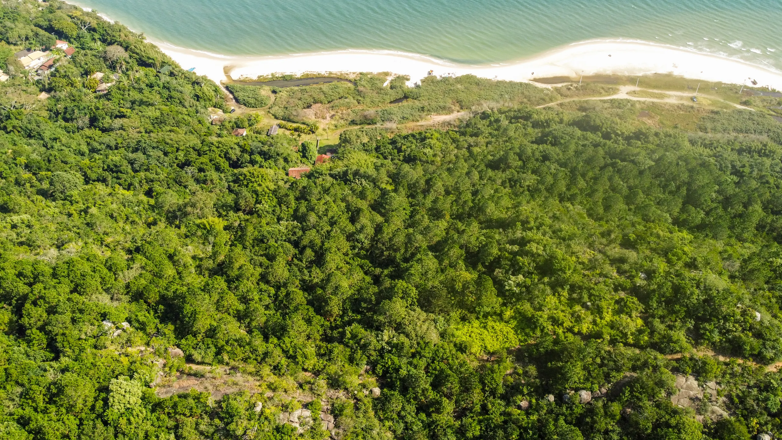 Terreno à venda de 8.000 m² em Florianópolis, SC, Brasil