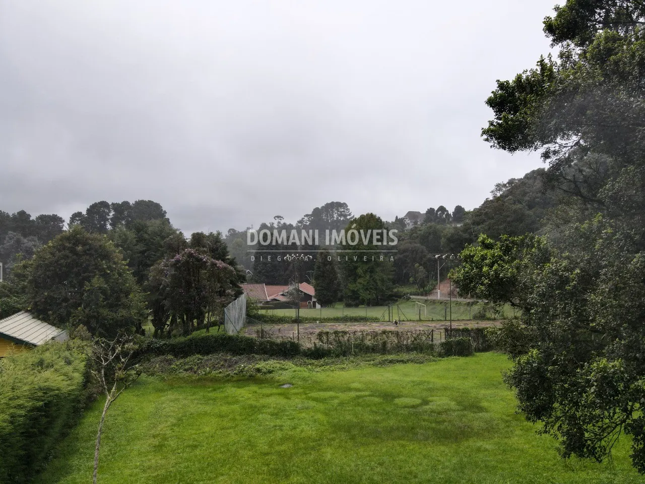 Plot for sale of 1,080 m² in Campos do Jordão, SP, Brazil