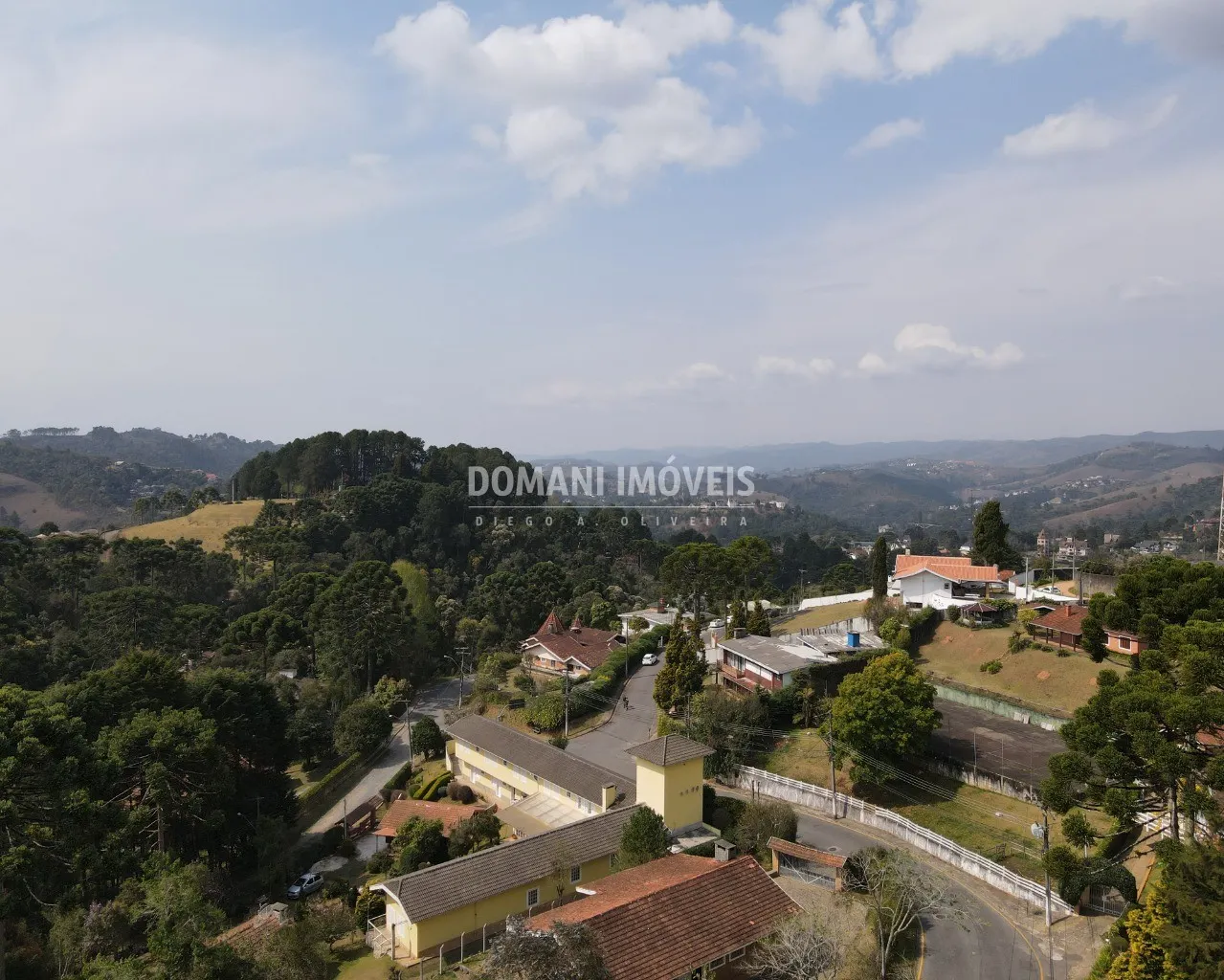 Terreno à venda de 1.050 m² em Campos do Jordão, SP, Brasil