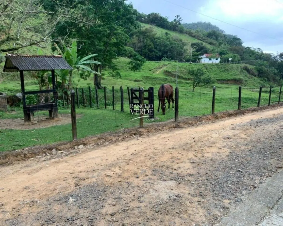 Fazenda à venda de 56 ha em Pindamonhangaba, SP, Brasil