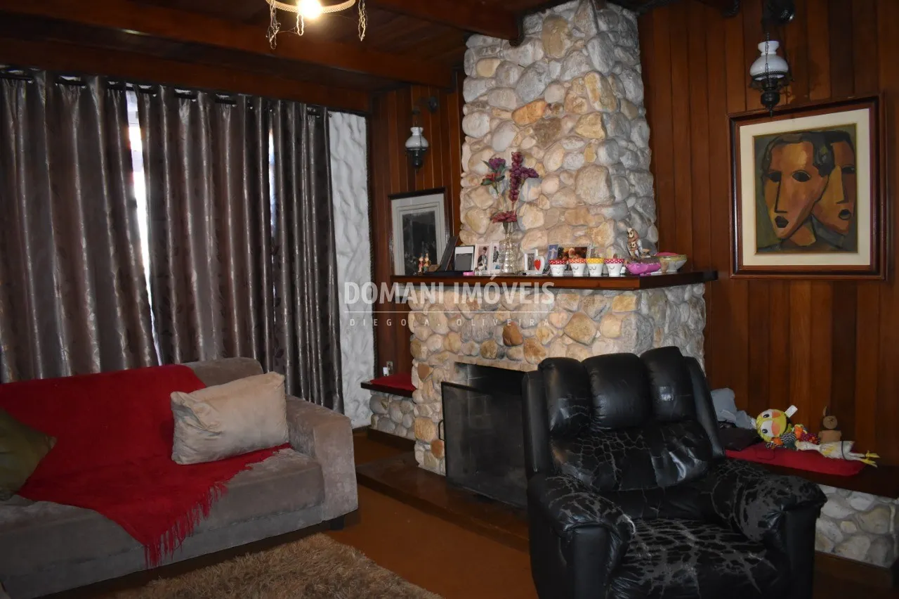 Casa à venda de 380 m² em Campos do Jordão, SP, Brasil