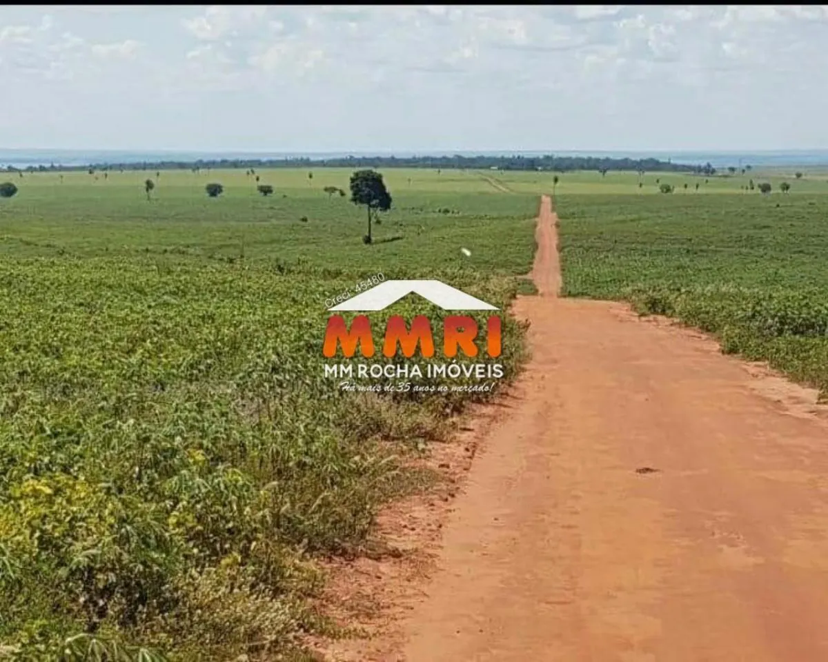 Fazenda à venda de 911 ha em Araçoiaba da Serra, SP, Brasil