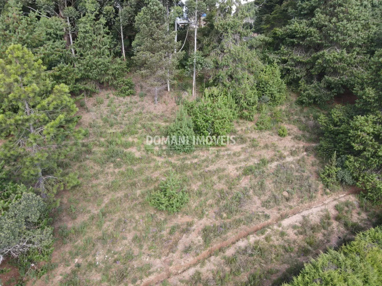 Terreno à venda de 1.500 m² em Campos do Jordão, SP, Brasil