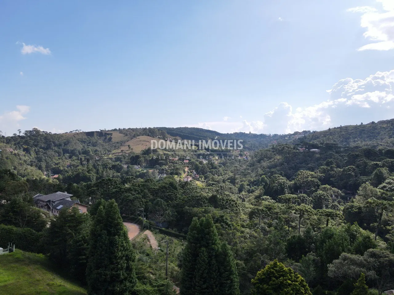 Terreno à venda de 1.500 m² em Campos do Jordão, SP, Brasil