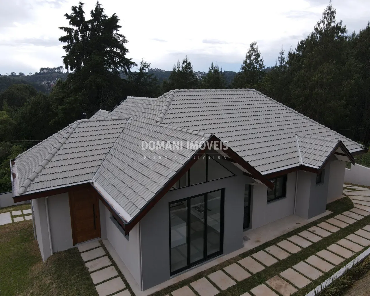 Casa à venda de 1.110 m² em Campos do Jordão, SP, Brasil