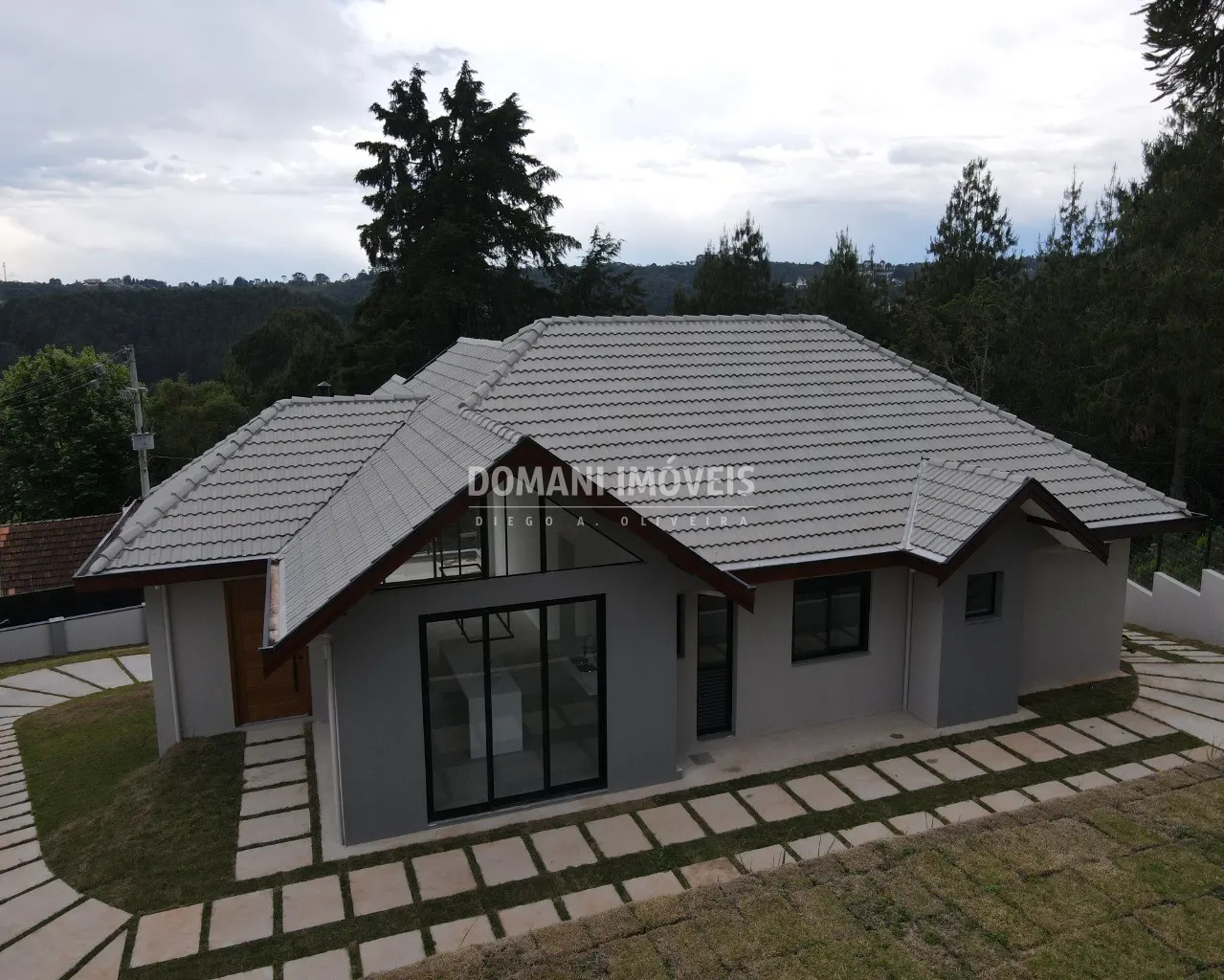 Casa à venda de 1.110 m² em Campos do Jordão, SP, Brasil