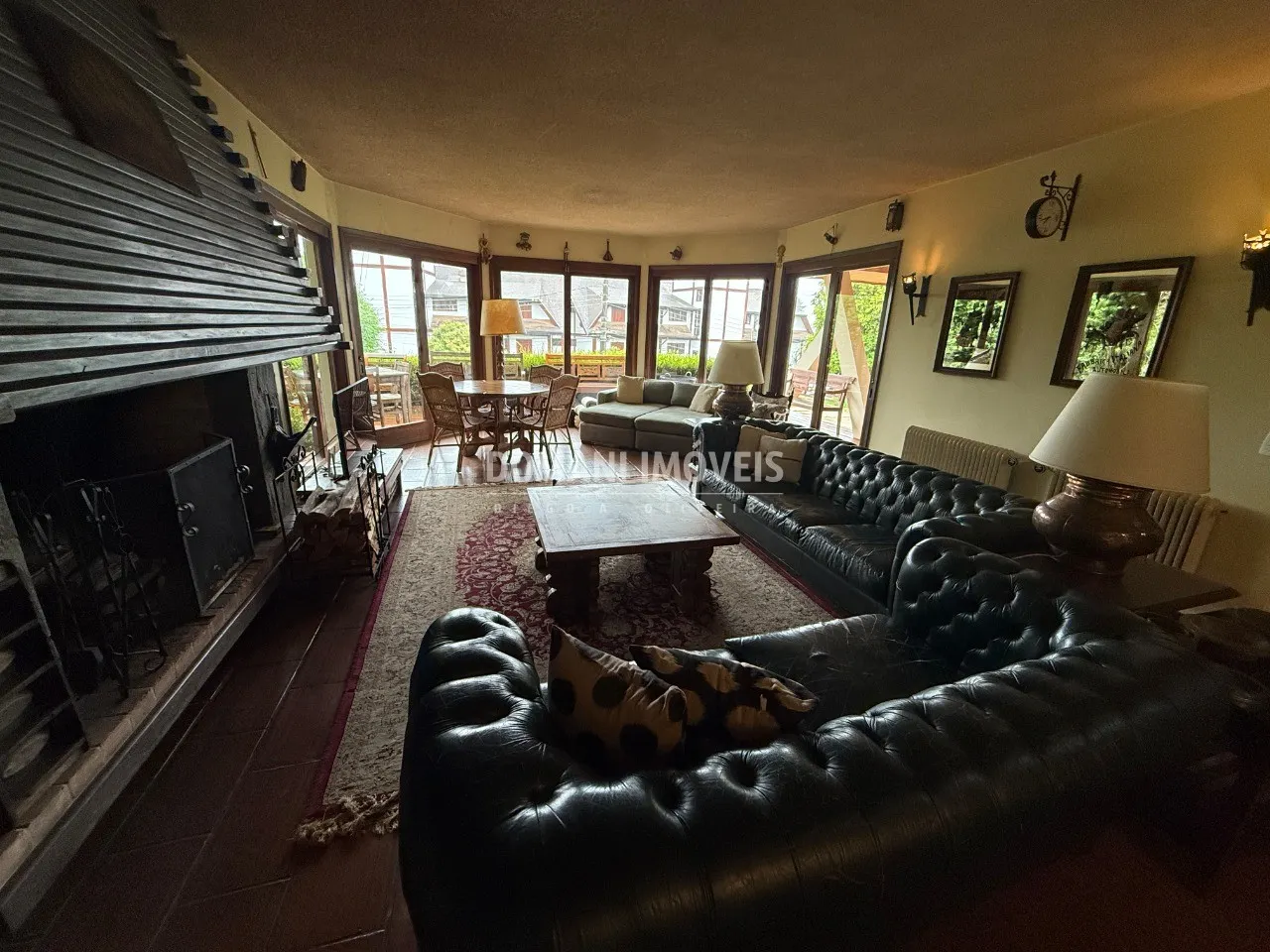 House for sale of 1,450 m² in Campos do Jordão, SP, Brazil