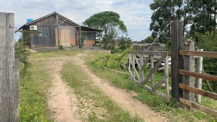 Chácara à venda de 6.800 m² em Santo Antônio da Patrulha, RS, Brasil