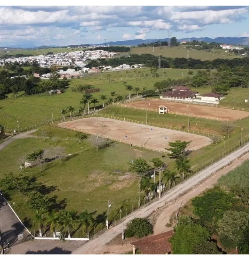 Haras à venda de 10 ha em Caçapava, SP, Brasil