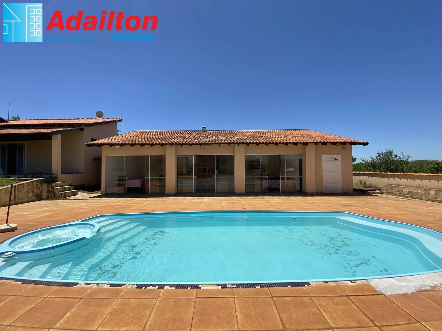 Country home for sale of 2,000 m² in Piraju, SP, Brazil