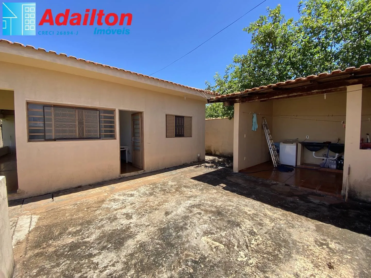 Country home for sale of 2,000 m² in Piraju, SP, Brazil