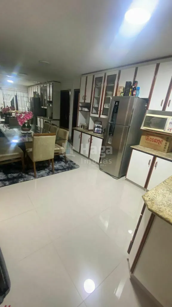 Casa à venda de 3.159 m² em Brusque, SC, Brasil