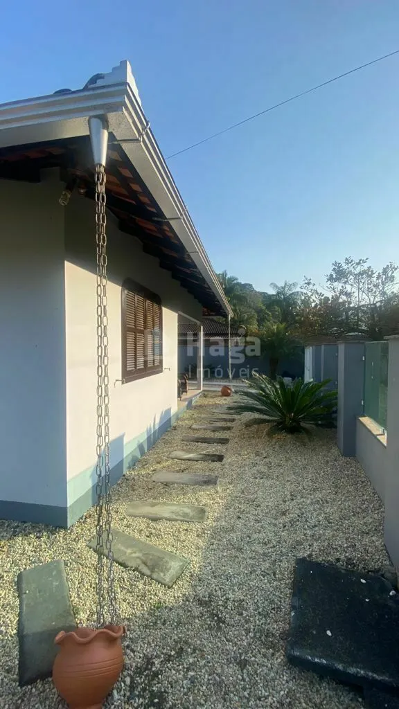 Casa à venda de 3.159 m² em Brusque, SC, Brasil
