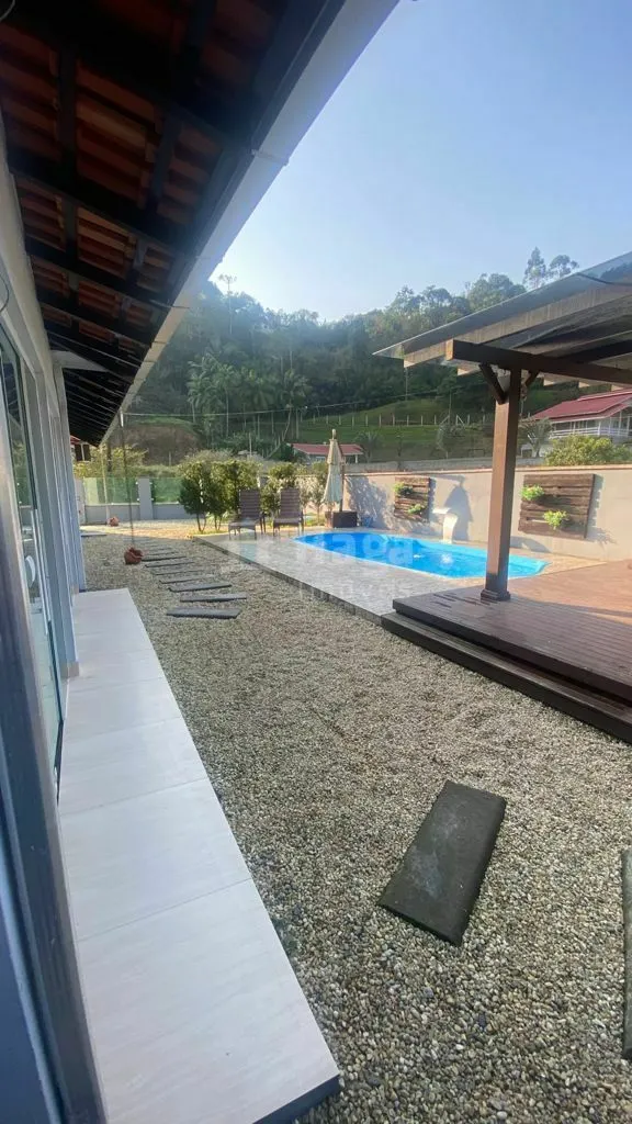 Casa à venda de 3.159 m² em Brusque, SC, Brasil