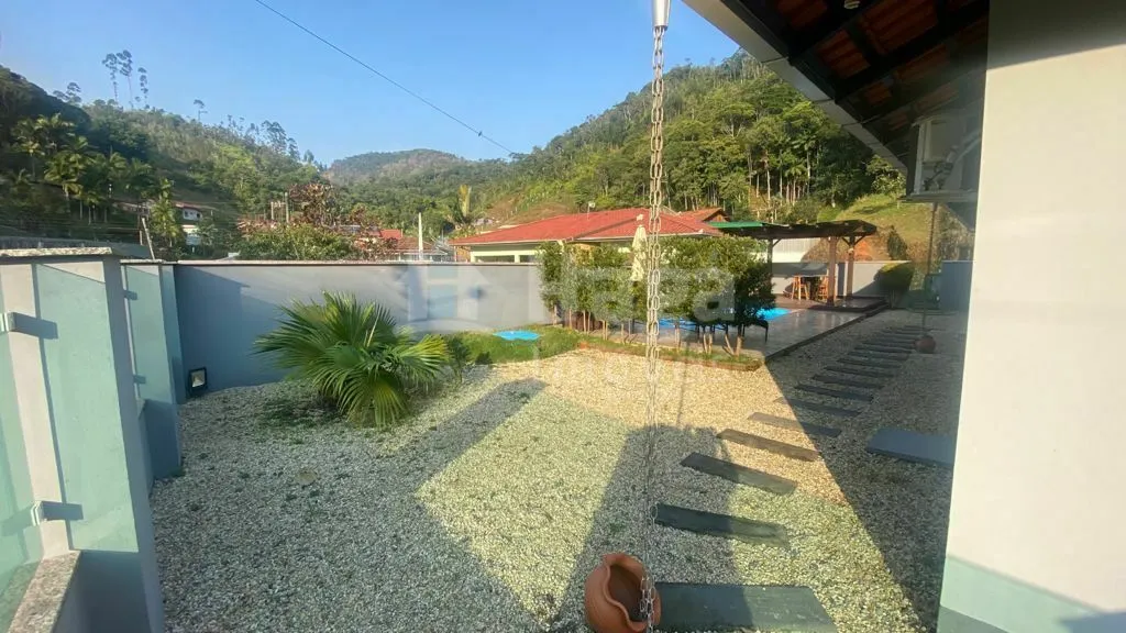 Casa à venda de 3.159 m² em Brusque, SC, Brasil