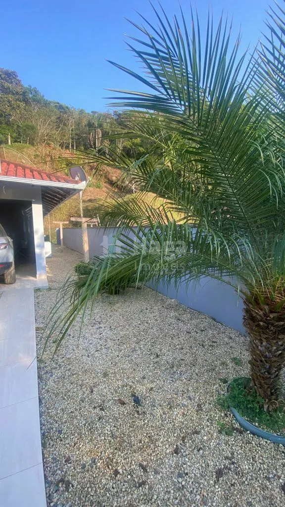 Casa à venda de 3.159 m² em Brusque, SC, Brasil