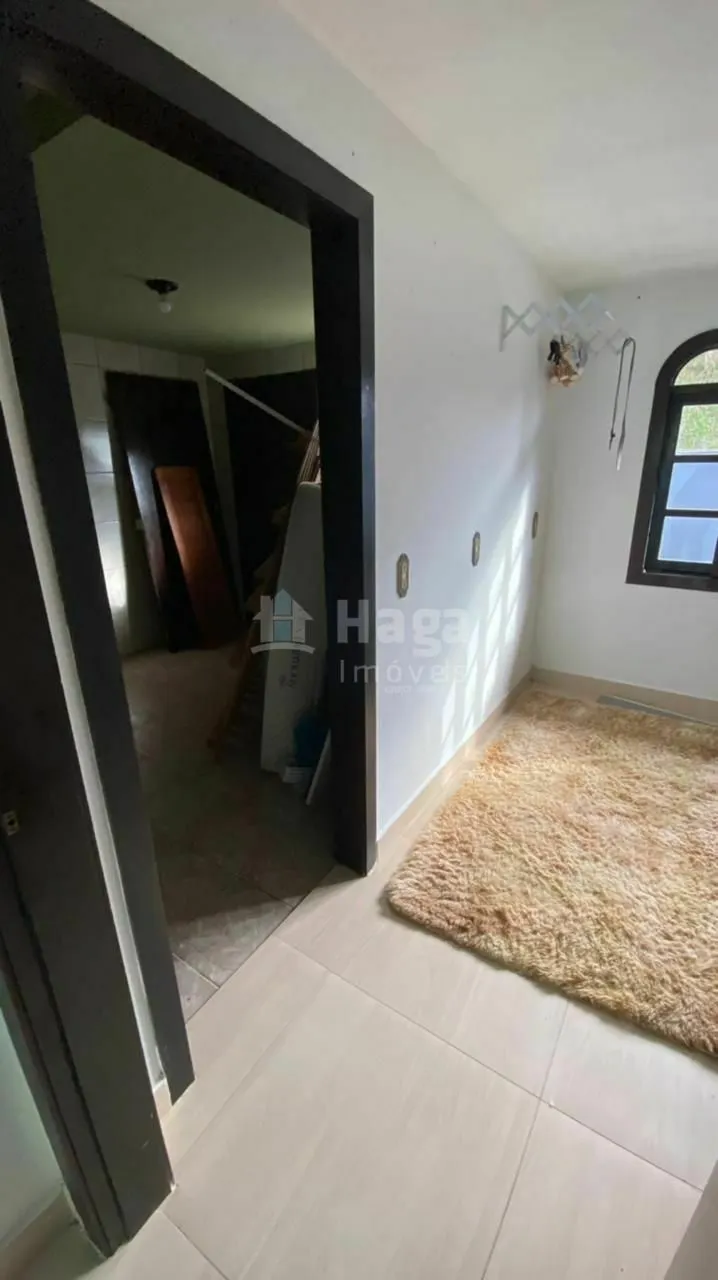 Casa à venda de 3.159 m² em Brusque, SC, Brasil
