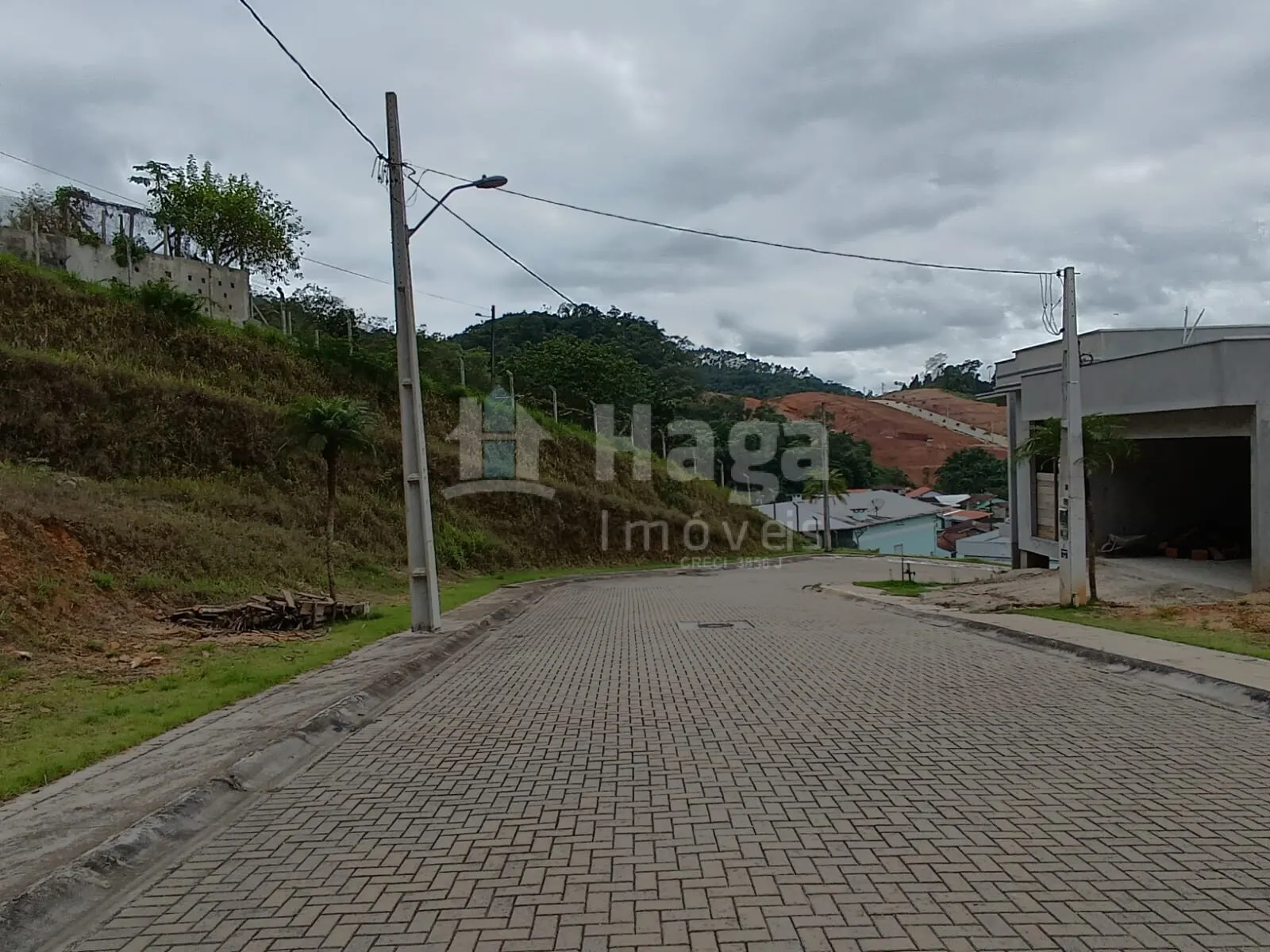 Terreno à venda de 248 m² em Brusque, SC, Brasil