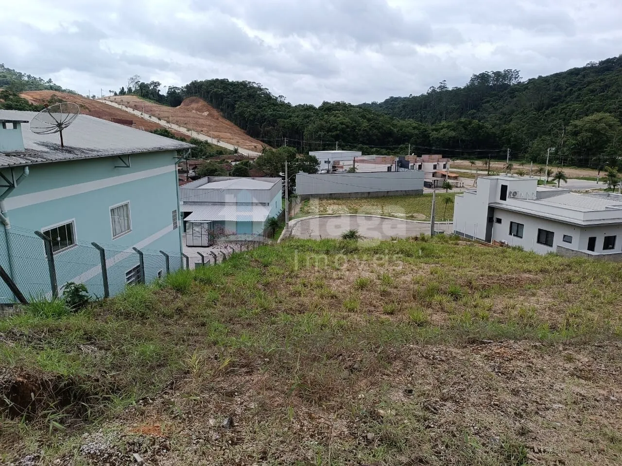 Terreno à venda de 248 m² em Brusque, SC, Brasil
