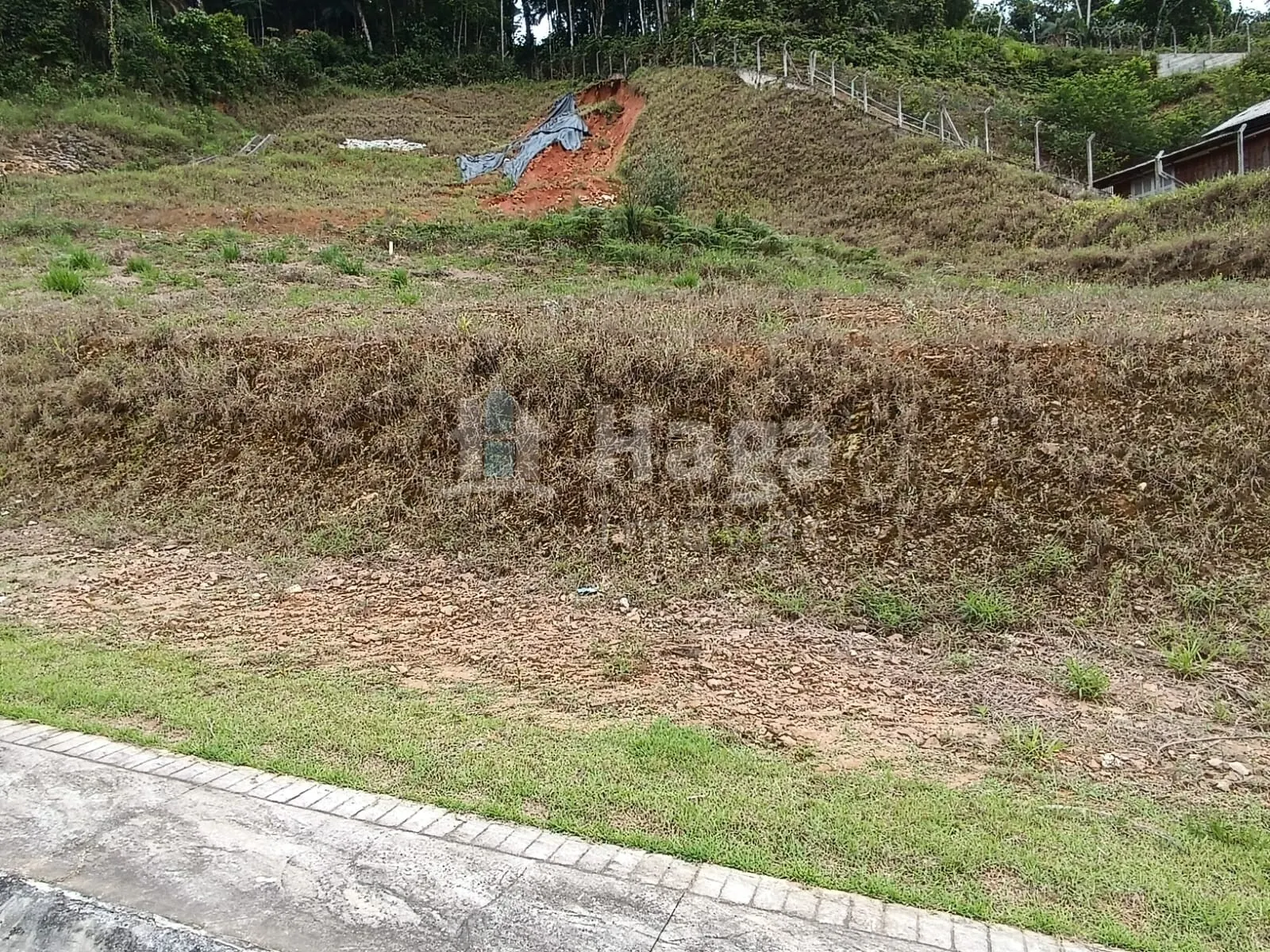 Terreno à venda de 248 m² em Brusque, SC, Brasil