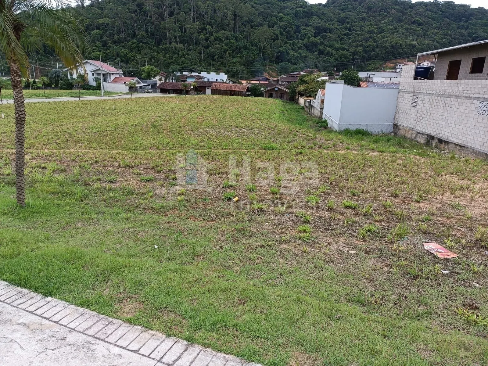 Terreno à venda de 248 m² em Brusque, SC, Brasil