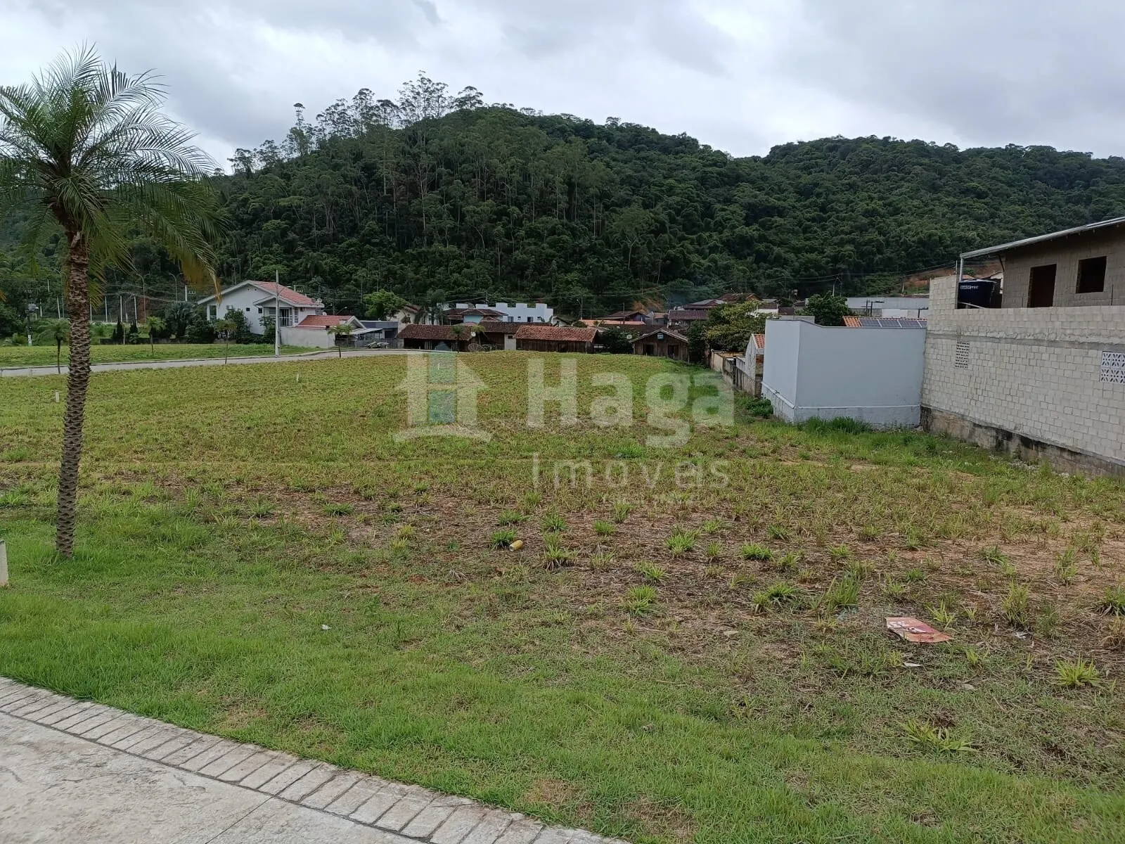 Terreno à venda de 248 m² em Brusque, SC, Brasil
