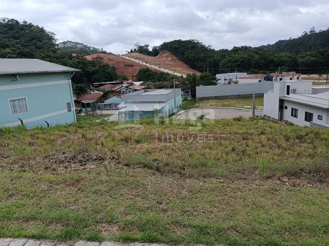 Terreno à venda de 248 m² em Brusque, SC, Brasil