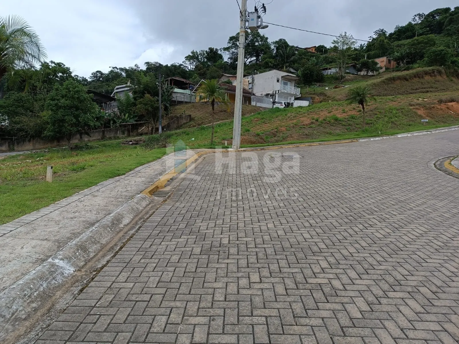 Terreno à venda de 248 m² em Brusque, SC, Brasil