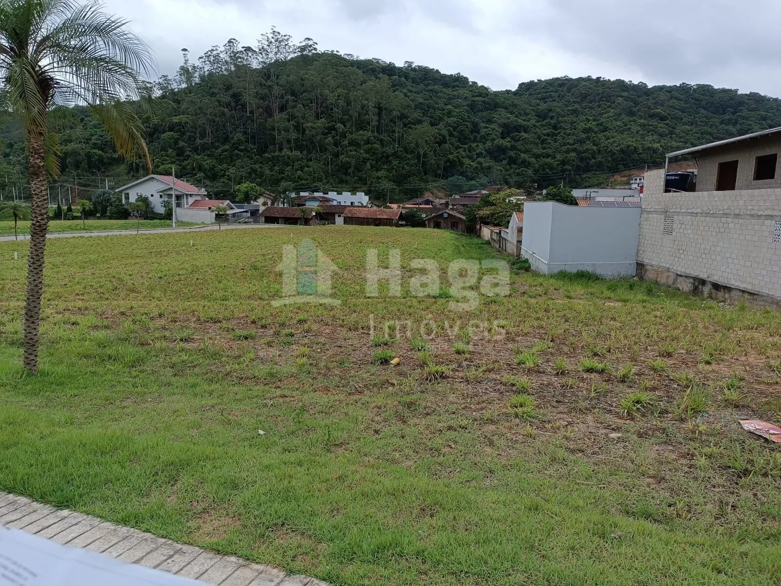 Terreno à venda de 248 m² em Brusque, SC, Brasil