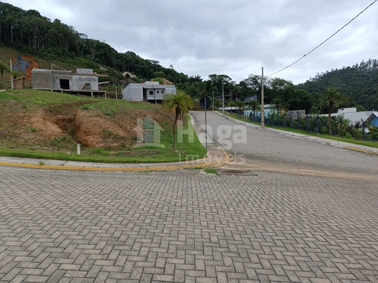 Terreno à venda de 248 m² em Brusque, SC, Brasil