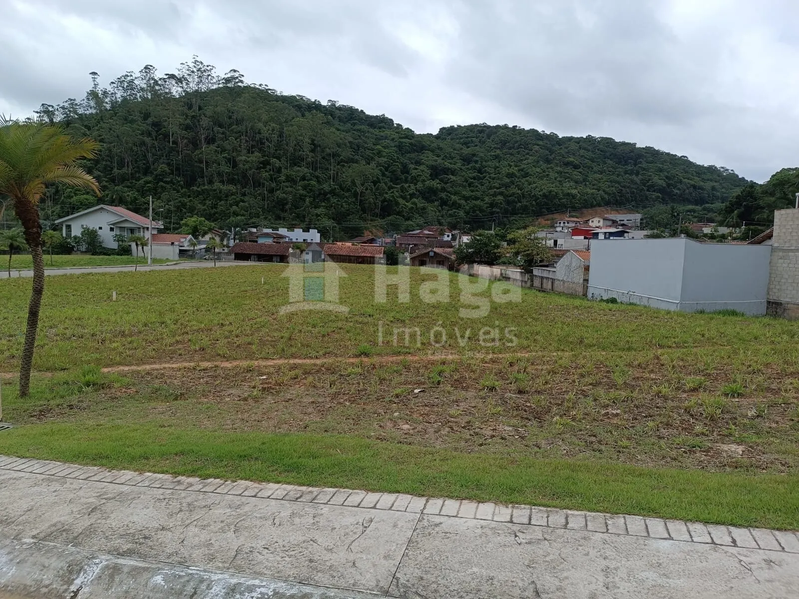 Terreno à venda de 248 m² em Brusque, SC, Brasil
