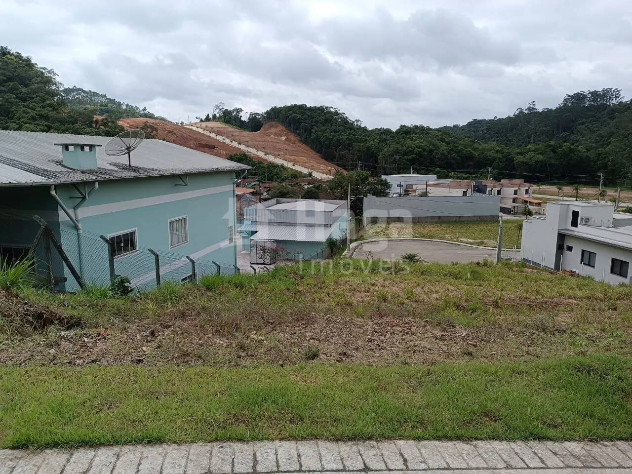 Terreno à venda de 248 m² em Brusque, SC, Brasil