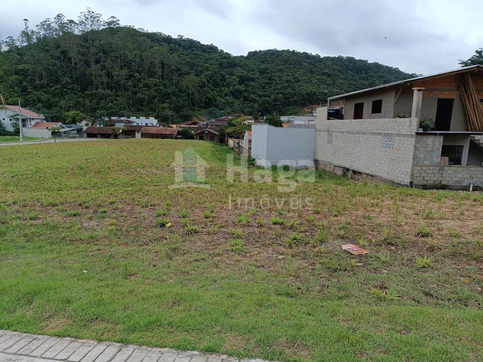Terreno à venda de 248 m² em Brusque, SC, Brasil